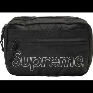 Supreme Shoulder Bag FW18